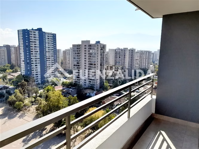 Depto en venta de 3D/2B + Est + Bod Metro Ciudad del Niño