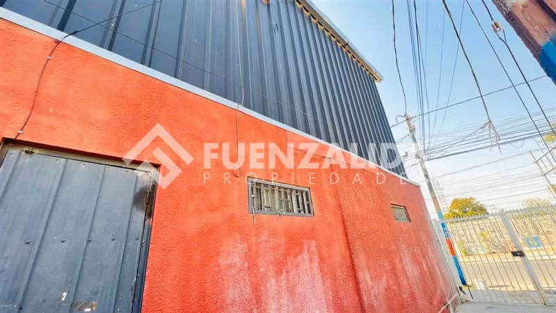 Casa para inversión en venta de 20 dorm. en Lo Espejo