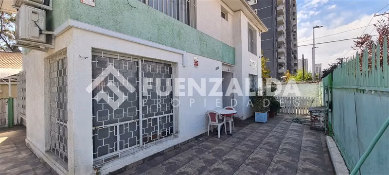 Excelente Oficina en venta en San Joaquín/Diagonal Sta Elena