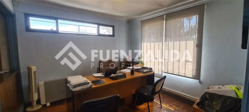 Excelente Oficina en venta en San Joaquín/Diagonal Sta Elena