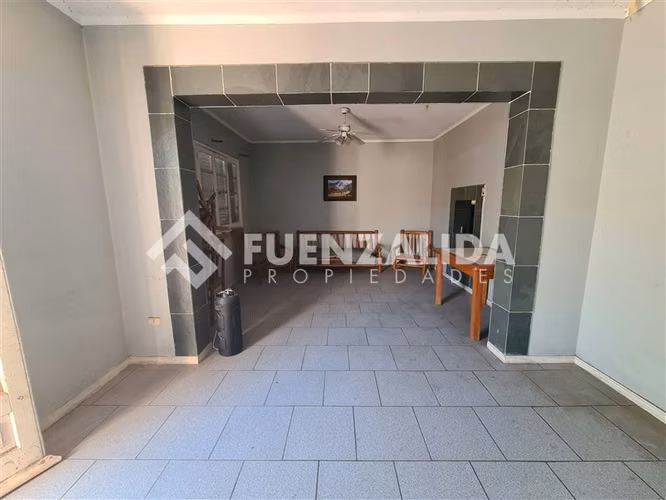 Casa en venta 13 Dormitorios/ 13 Baños Pueblito de Lo Espejo