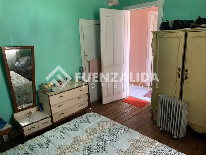 Solo Contado!!! Casa en venta de 4 dorm. en Independencia