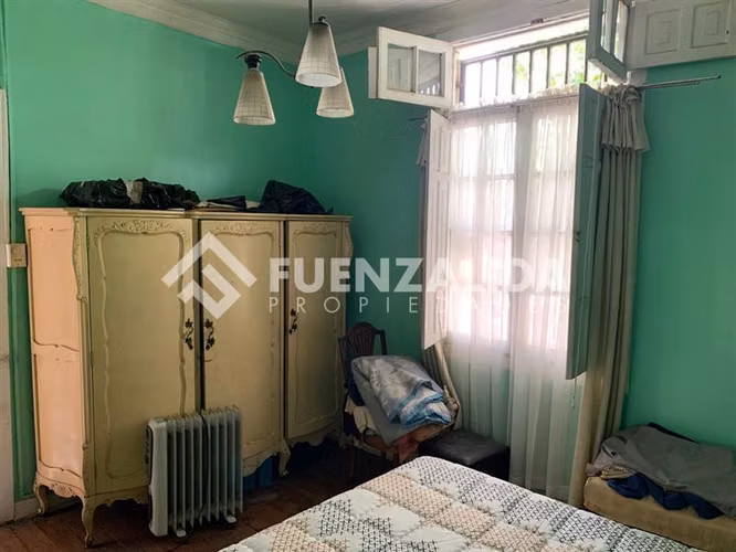 Solo Contado!!! Casa en venta de 4 dorm. en Independencia
