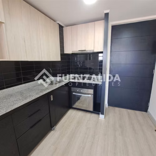 Departamento seminuevo en venta de 2D/1B Metro Lo Ovalle