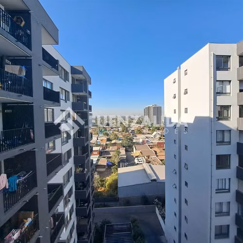 Departamento seminuevo en venta de 2D/1B Metro Lo Ovalle