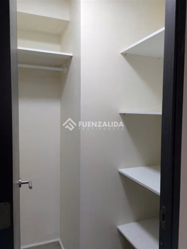 Departamento en venta de 2 dorm y 2bañ. en Estación Central