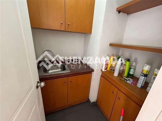 Oficina en venta San Miguel, Metro El Llano con est y bodega