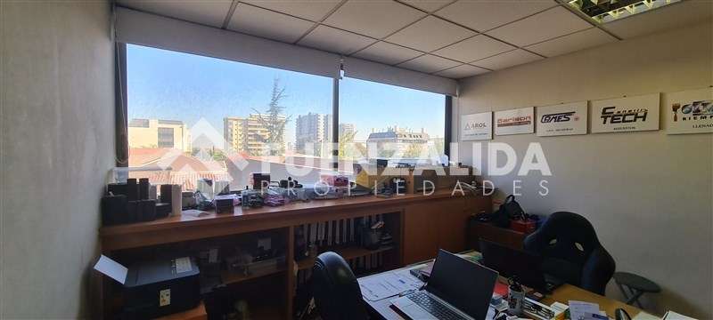Oficina en venta San Miguel, Metro El Llano con est y bodega