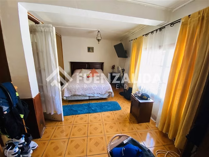Casa en venta 3 dorm más casa interior de 2 dorm.en Conchalí