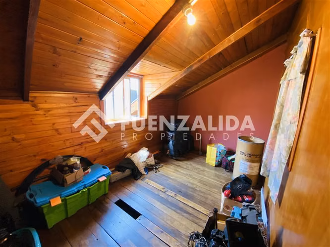 Casa en venta 3 dorm más casa interior de 2 dorm.en Conchalí