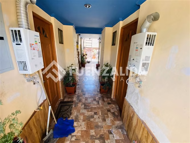 Casa para inversión en venta de 9 dorm. en La Cisterna