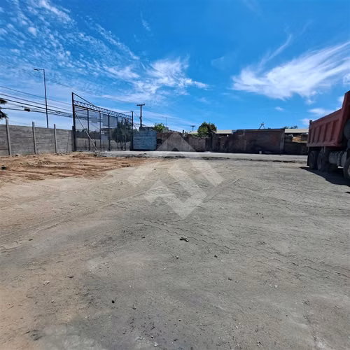 Sitio en venta en La Cisterna