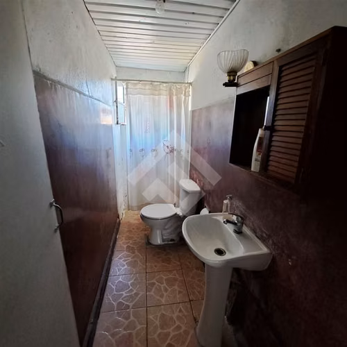 SOLO CONTADO!!! Casa en venta de 2 dorm. en El Bosque