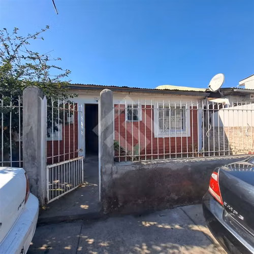 SOLO CONTADO!!! Casa en venta de 2 dorm. en El Bosque
