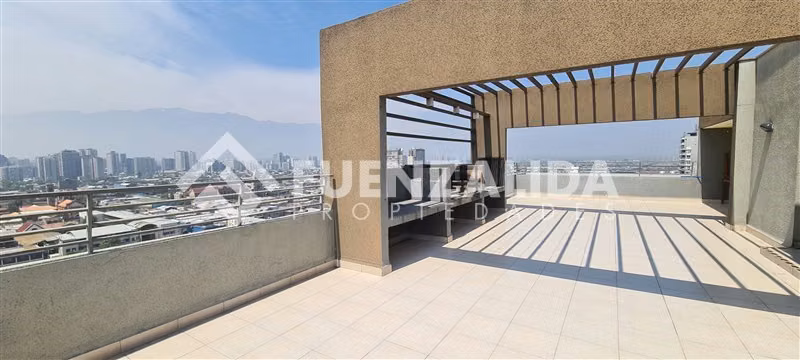 Departamento en venta de 2 dorm. en Santiago Metro Matta