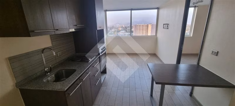 Departamento en venta de 1 dorm. en La Cisterna