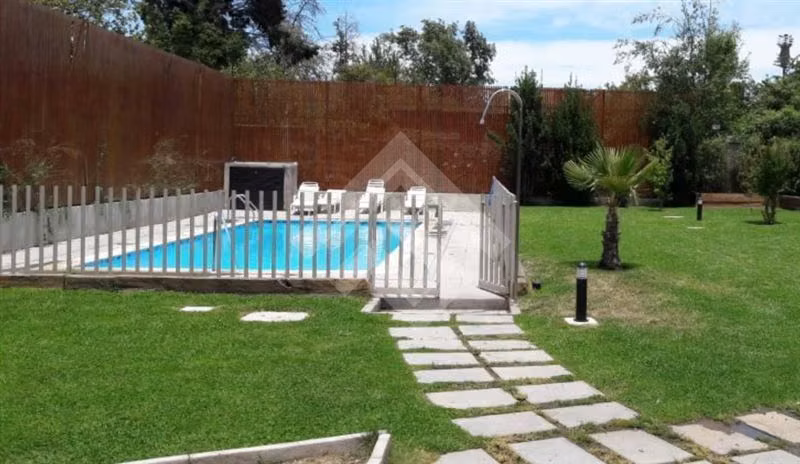 Departamento en venta de 3 dorm. en La Cisterna