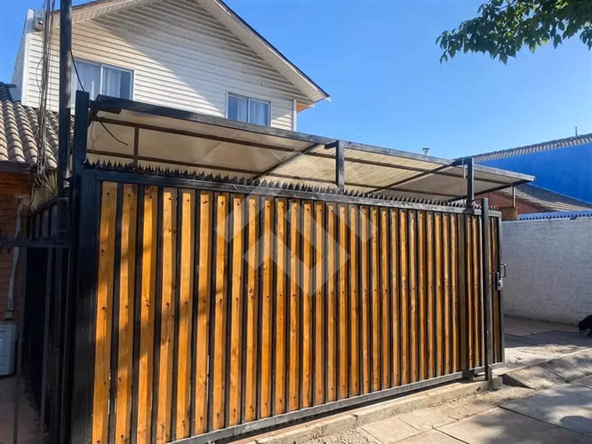 Casa en venta de 4 dormitorios en Puente Alto