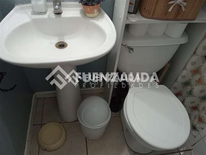 Venta casa en Lampa, 6 dormitorios, 2 baños, Larapinta