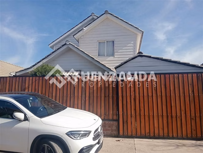 Venta casa en Lampa, 6 dormitorios, 2 baños, Larapinta