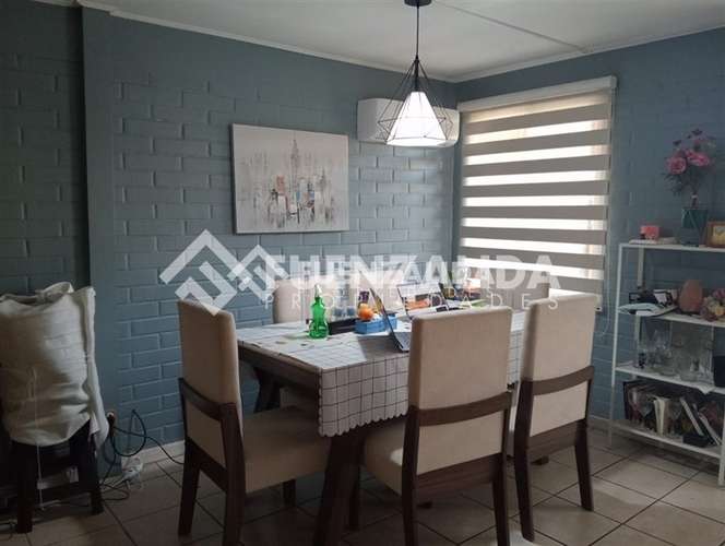 Venta casa en Lampa, 6 dormitorios, 2 baños, Larapinta