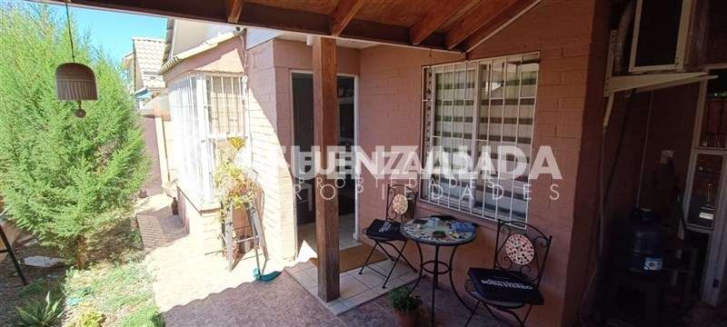 Venta casa en Lampa, 6 dormitorios, 2 baños, Larapinta