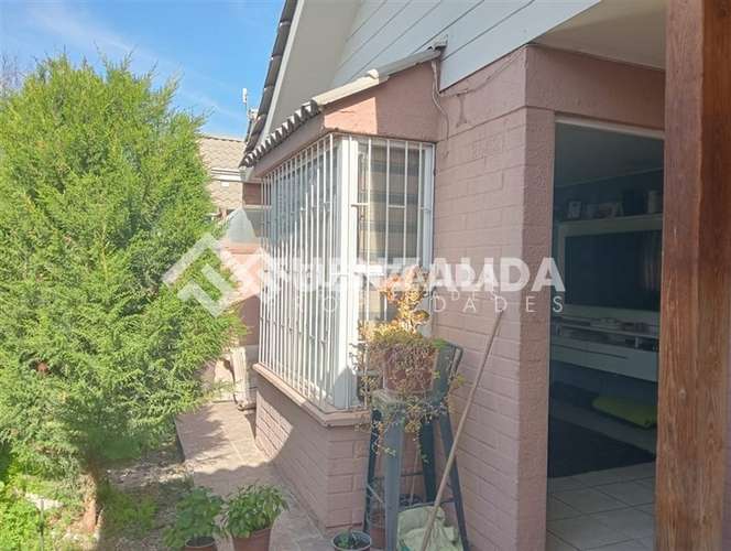 Venta casa en Lampa, 6 dormitorios, 2 baños, Larapinta