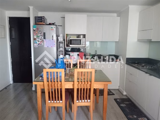 Venta departamento de 2 dormitorios Metro Santa Ana