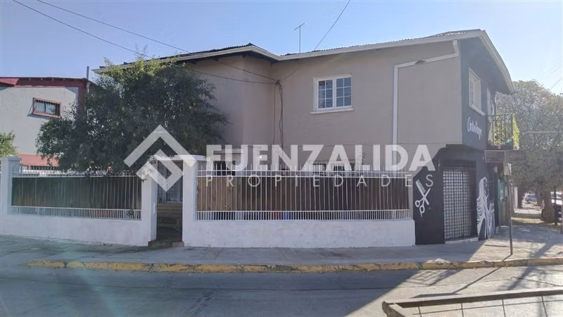 Venta casa La Cisterna de 5 dormi 3 baños 2 local comercial
