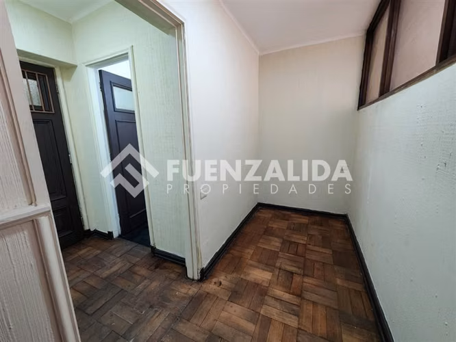 Venta oficina Santiago 57 mt2 3P Metro Plaza de Armas