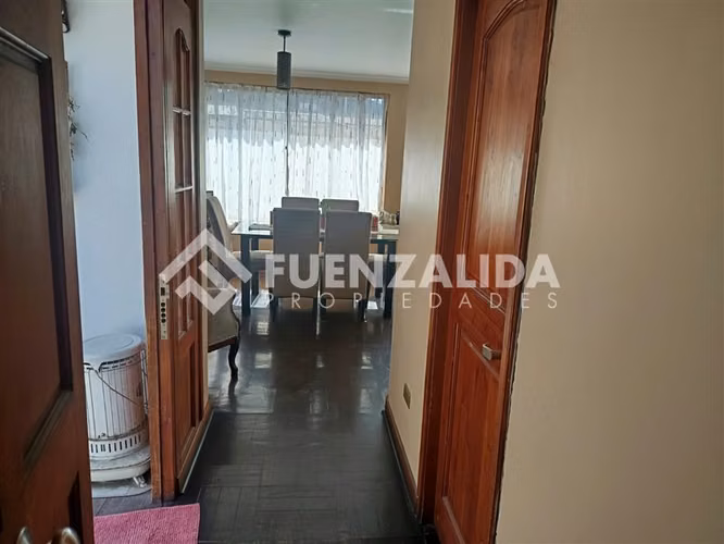 Venta casa Independencia Mirador Viejo 4 dormitorios 2 baños