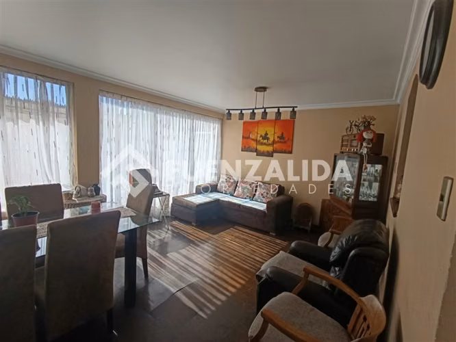 Venta casa Independencia Mirador Viejo 4 dormitorios 2 baños