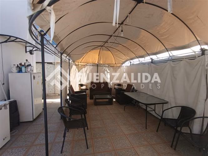 Venta casa Independencia Mirador Viejo 4 dormitorios 2 baños