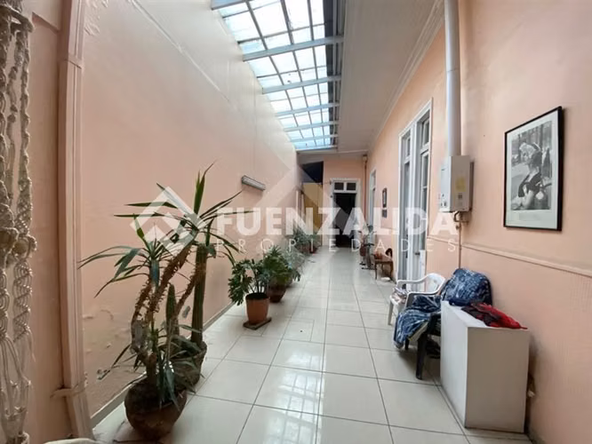 Venta casa Santiago 4D 2B 307 mt2 Metro Matta