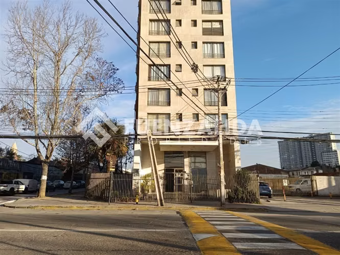 Departamento en arriendo de 2 dorm. en Independencia