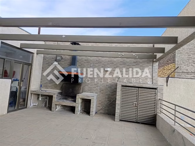 Departamento en arriendo de 2 dorm. en Independencia