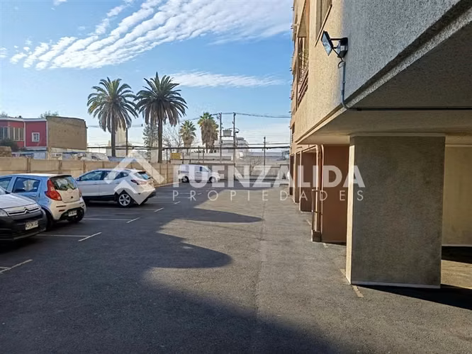 Departamento en arriendo de 2 dorm. en Independencia