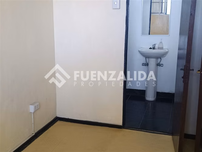 Venta Depto duplex Est,central, 2 dorm 2 baños V. Portales