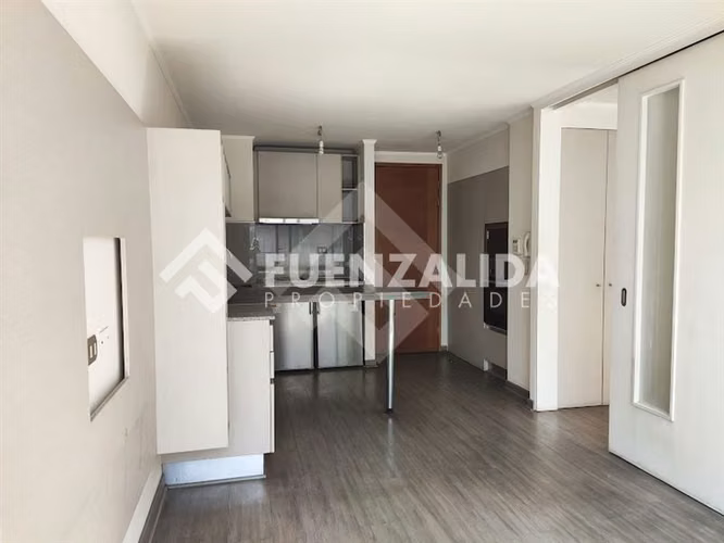 Venta departamento en Santiago 1 dormitorio, 1 baño Sta Ana