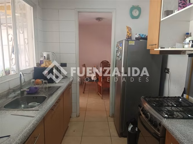 Venta casa Lampa Barrio Santo Tomás 3 dormitorios 3 baños