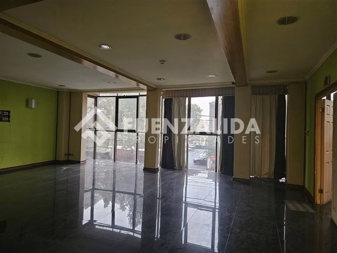 Venta Oficina Santiago, edificio de 1.834mt2 de 4 pisos