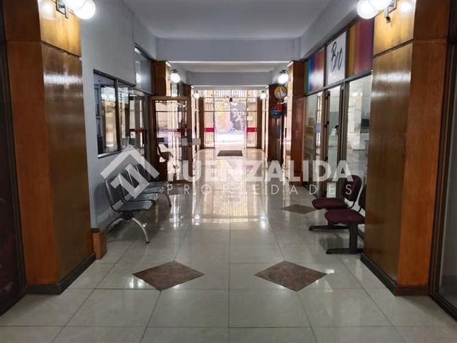 Venta Oficina Santiago Frente ex Congreso 2 privados 2 baños