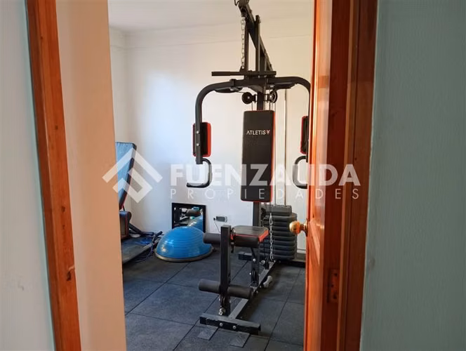 Venta de Casa en Pudahuel, Sector Alto Jahuel 5 dormitorios