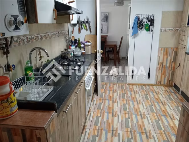 Venta de Casa en Pudahuel, Sector Alto Jahuel 5 dormitorios