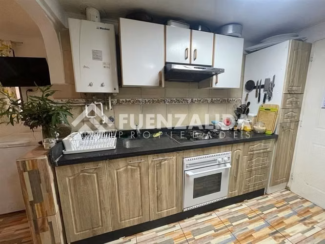 Venta de Casa en Pudahuel, Sector Alto Jahuel 5 dormitorios
