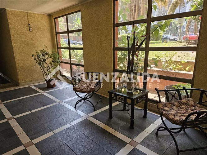 Venta, Departamento Santiago,2 dormitorios 1 baño, Estaciona