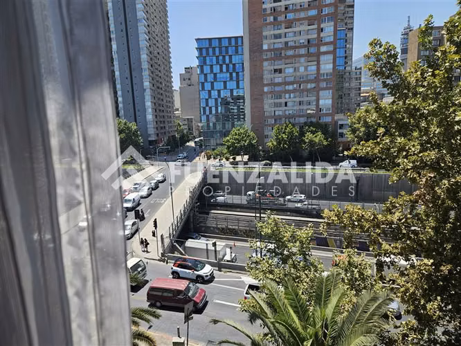 Venta, Departamento Santiago,2 dormitorios 1 baño, Estaciona