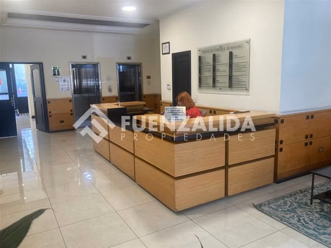 Venta oficina Santiago 40 mt2 + Estacionamiento