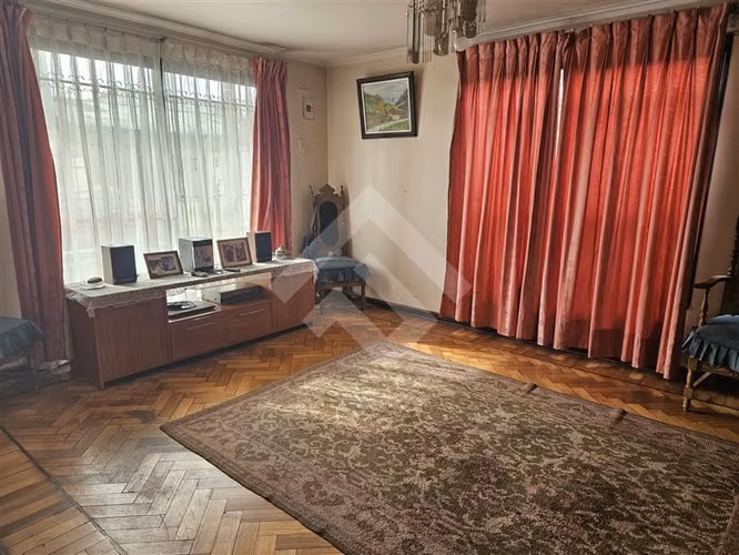 Venta, casa, Conchali, 3 dormitorios, 2 baños. living comedo