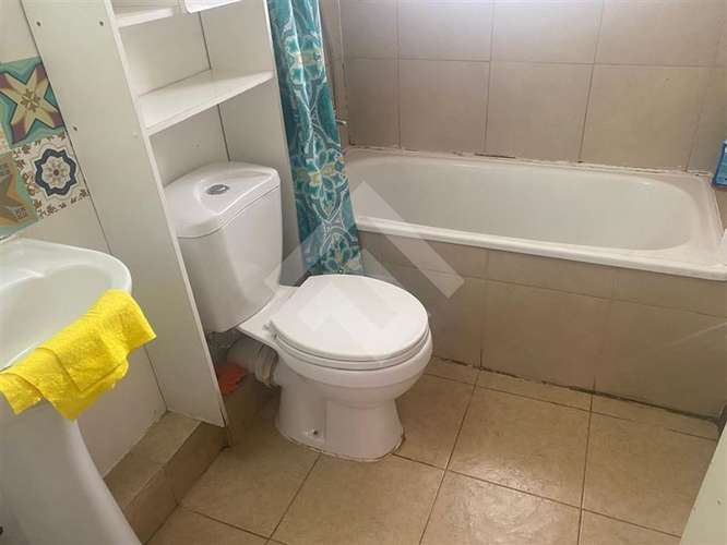 Venta Casa Lampa, 4 Dormitorios,1 Baño 2 Est.109 mt2/54 mt2